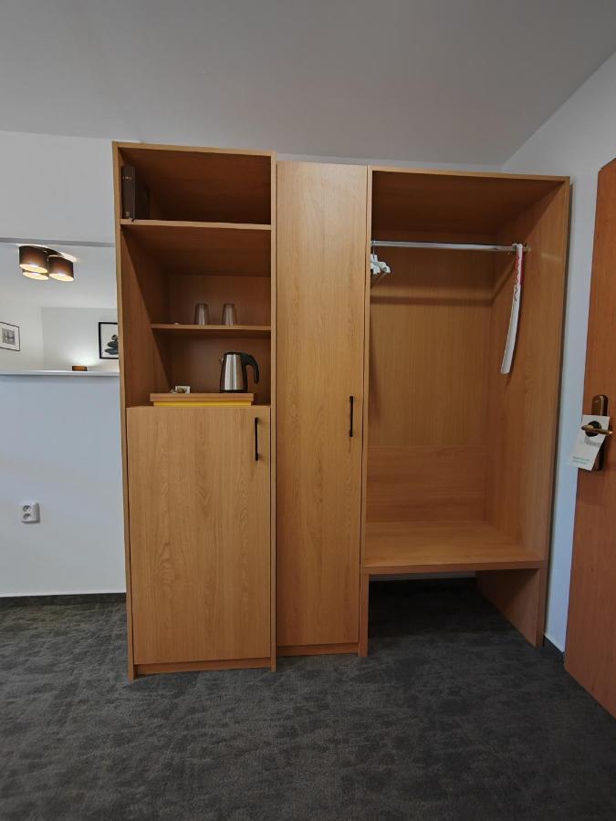 Hotel Anton 텔치 외부 사진