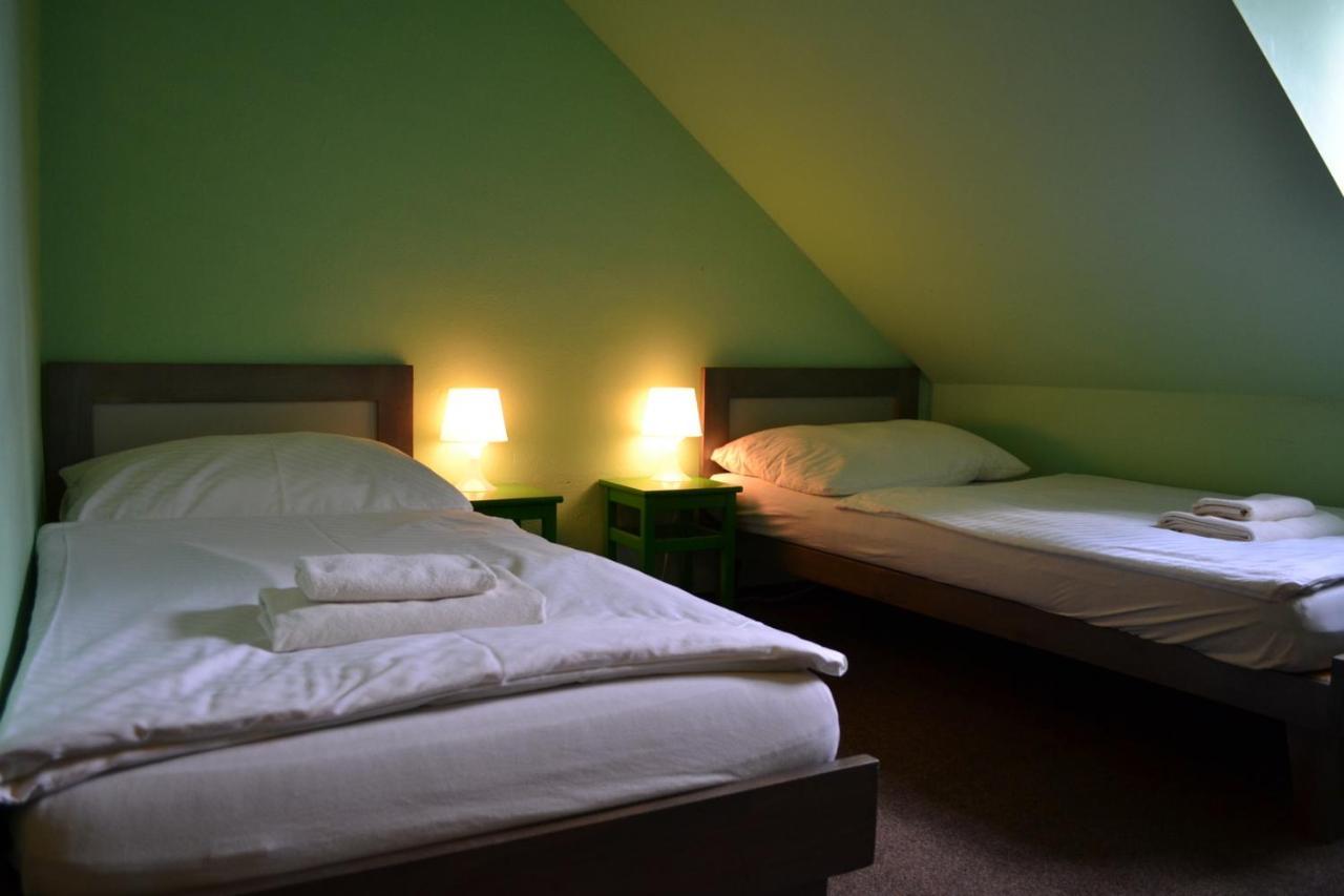 Hotel Anton 텔치 외부 사진