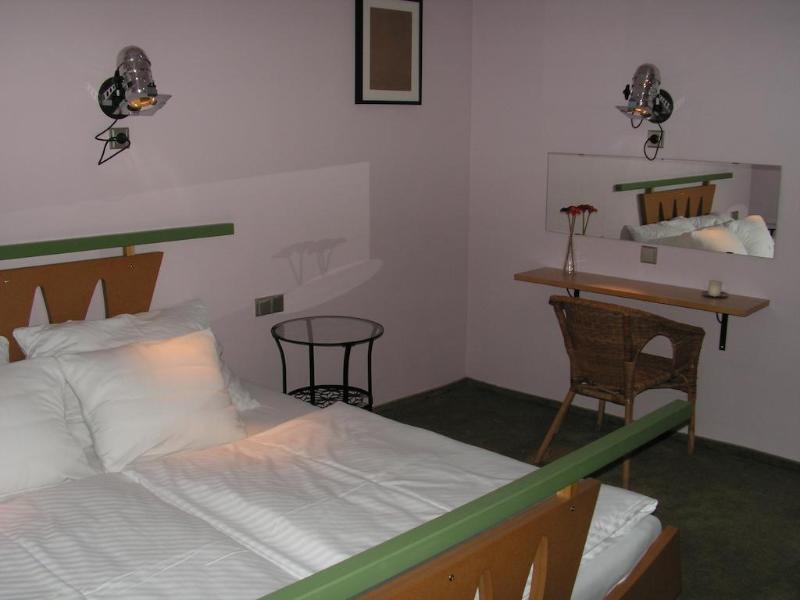 Hotel Anton 텔치 외부 사진